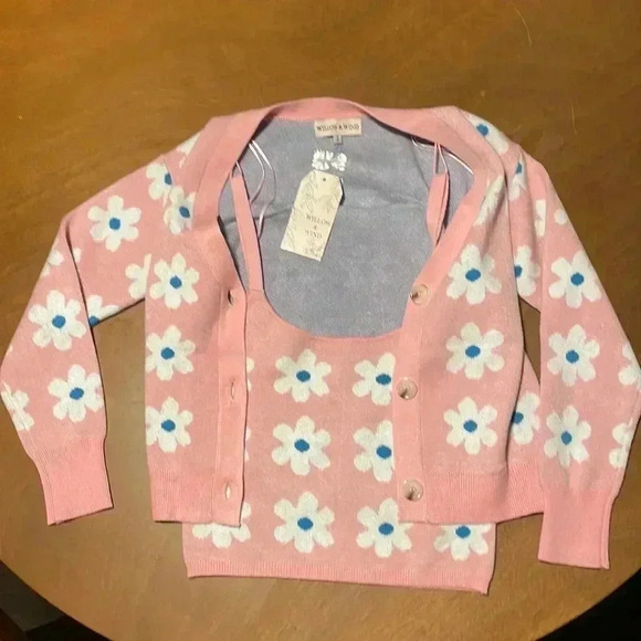 Willow & Wind cartigan sweater set.  Size Small. - Picture 1 of 7